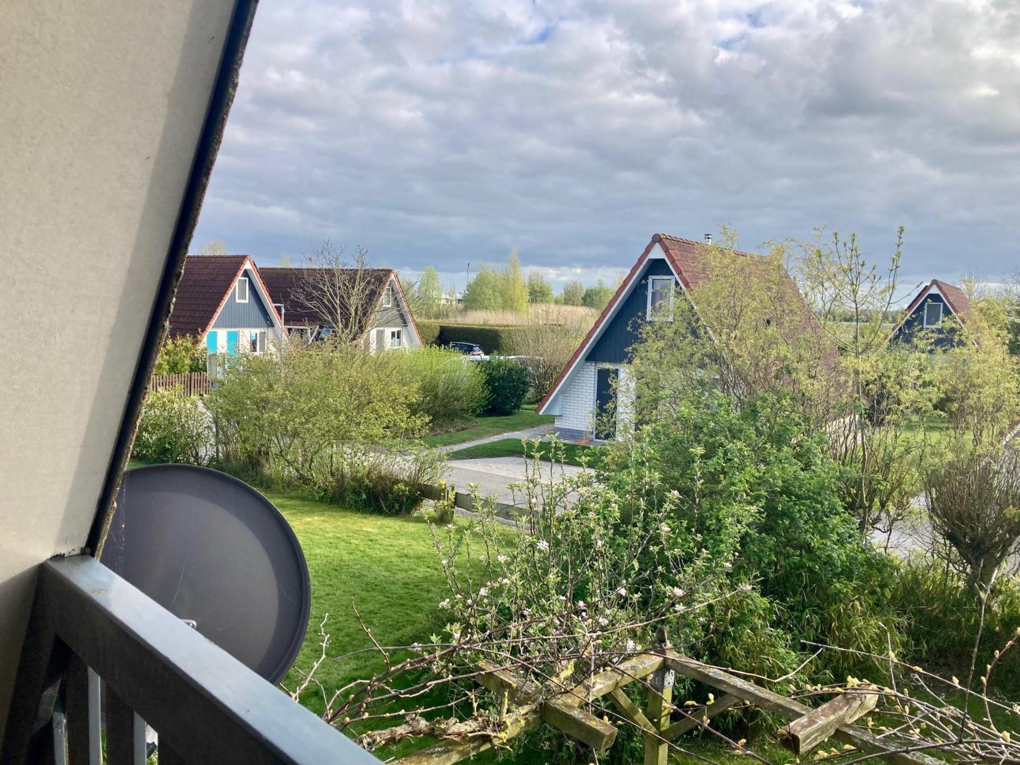 De Druif 6 Pers Holiday Home Close To The National Park Lauwersmeer Anjum Bagian luar foto